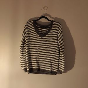 Green/White Knit Sweater